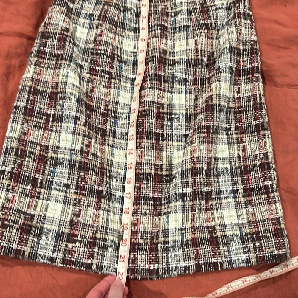 Chanel Skirt Size 42 (10) With Extra Fabric and Button